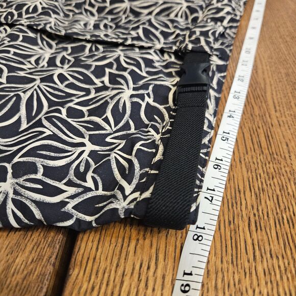 Eddie Bauer XL Nylon Wrap Skirt with buckle Floral Pattern - Picture 3 of 6